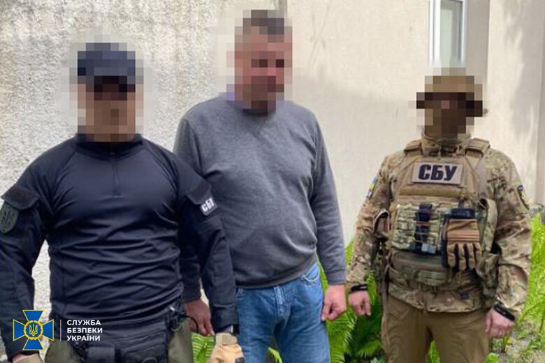 Повідомлено про підозру прокремлівському тіктокеру, який влаштовував провокації в Києво-Печерській лаврі, - СБУ 01