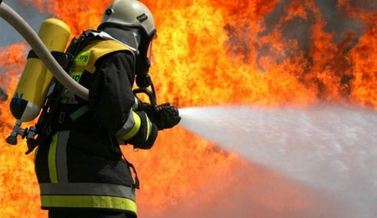 Удар РФ по Київщині: у Білоцерківській громаді горить підприємство