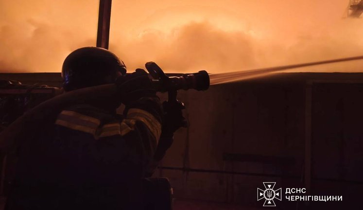 Ворог ударив дронами по підприємству на Чернігівщині, атаковано енергооб’єкт в Корюківці. ФОТОрепортаж