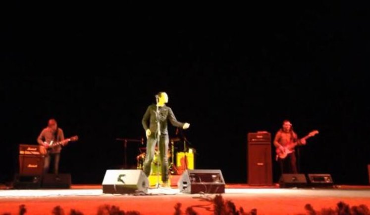 Российская певица Чичерина спела на концерте путинских байкеров в оккупированном Луганске. ФОТО