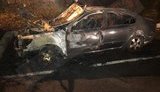 Уночі на закритій стоянці спалили машину сім
