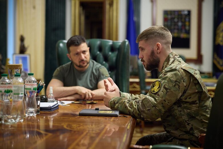 Обговорили реформу сержантського корпусу, - Зеленський провів зустріч із головним сержантом 47-ї ОМБр Маркусом 02