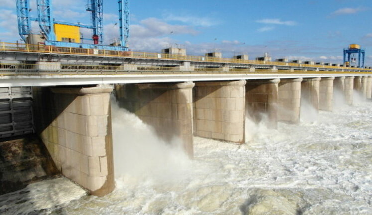 Росія продовжує спуск води з Каховського водосховища: падіння ще на 1,83 м призведе до катастрофи, - Мінекології. ІНФОГРАФІКА