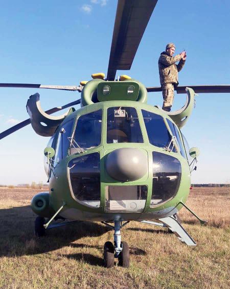 Військовий вертоліт Мі-8 здійснив вимушену посадку на Київщині, - Генштаб ЗСУ 01