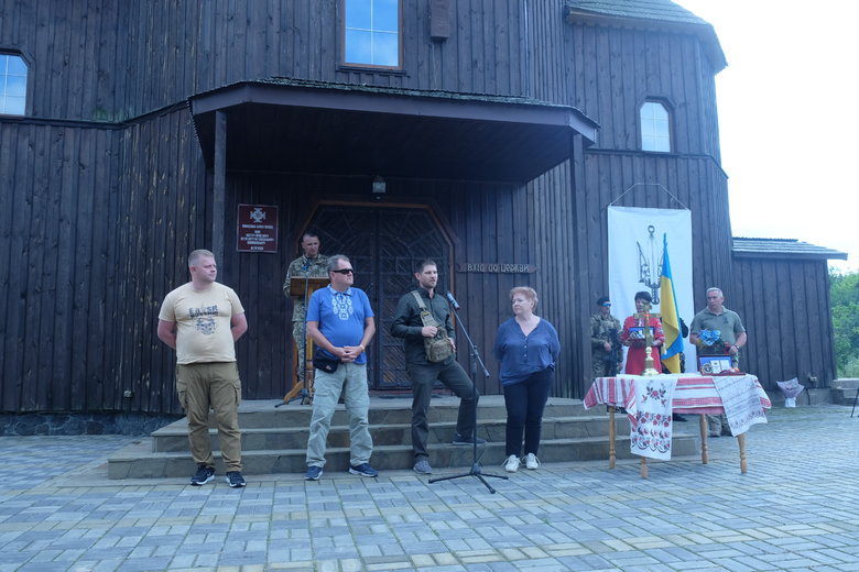 Волонтерка Ольга Покровська: Щоразу, коли везла передачу нашим полоненим у Донецьк, була готова до арешту 06