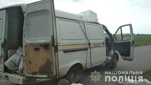 Ограбление автомобиля "Укрпочты" на Полтавщине: В "Газели" сработало самодельное взрывное устройство