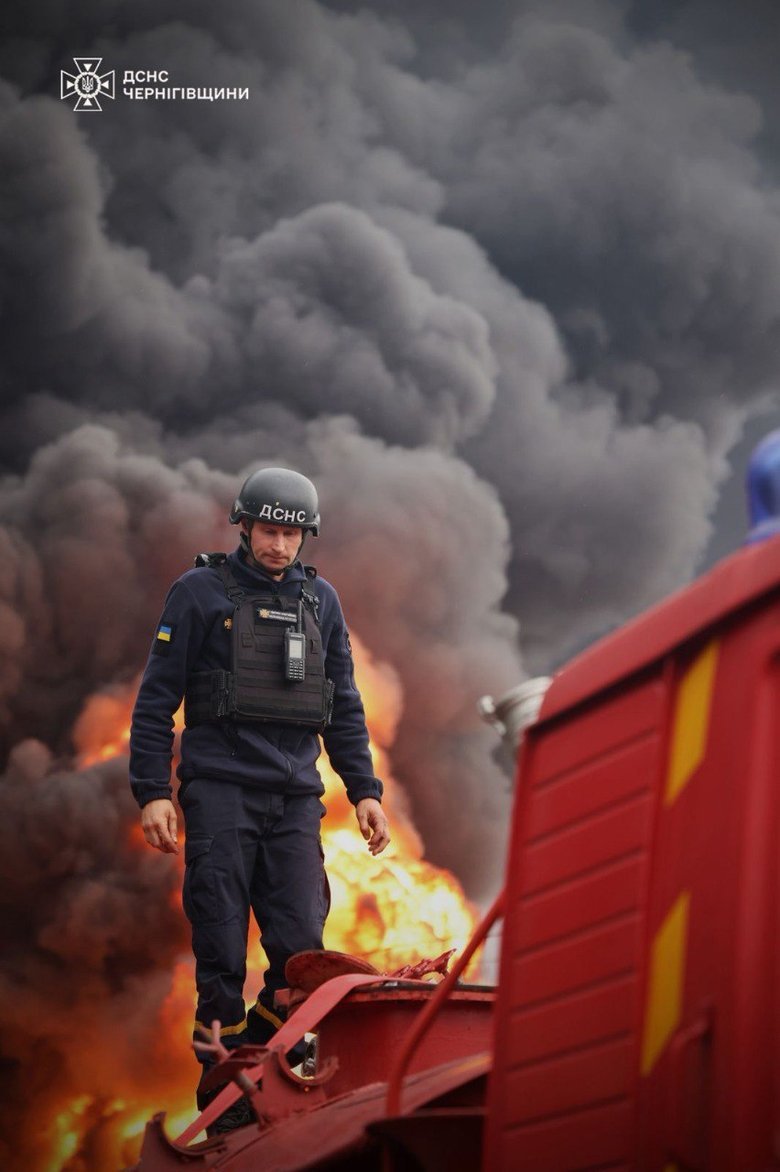 Large-scale fire in Pryluky after a drone strike on 8 October
