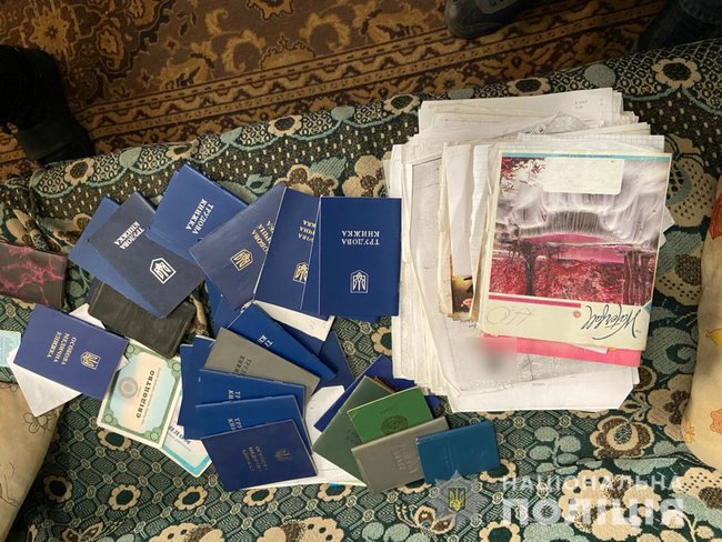 Бив і змушував валити ліс: 62-річний чоловік утримував сімох осіб у трудовому рабстві на Харківщині 02 Бив і змушував валити ліс: 62-річний чоловік утримував сімох осіб у трудовому рабстві на Харківщині 02