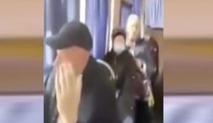 "Приехали сюда к нашему востоку! Жизни от вас нет! Вышла отсюда нах#й!" - у Слов'янську жінку вигнали з маршрутки за розмову українською мовою. ВIДЕО