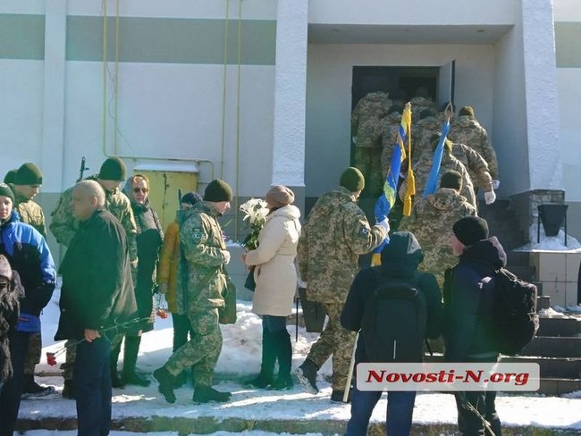 Farewell ceremony for military pilot Voloshyn held in Mykolaiv 06