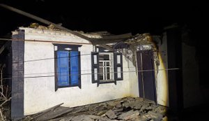 Війська РФ ударили по Дніпру: є постраждалі, пошкоджено підприємство та будинки. ФОТО