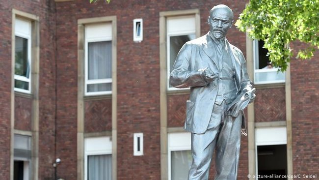 Перший памятник Леніну відкрили на території колишньої Західної Німеччини 01