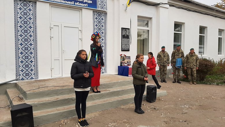 Меморіальні дошки двом полеглим воїнам 36-ї ОБрМП відкрили в Миколаєві 06