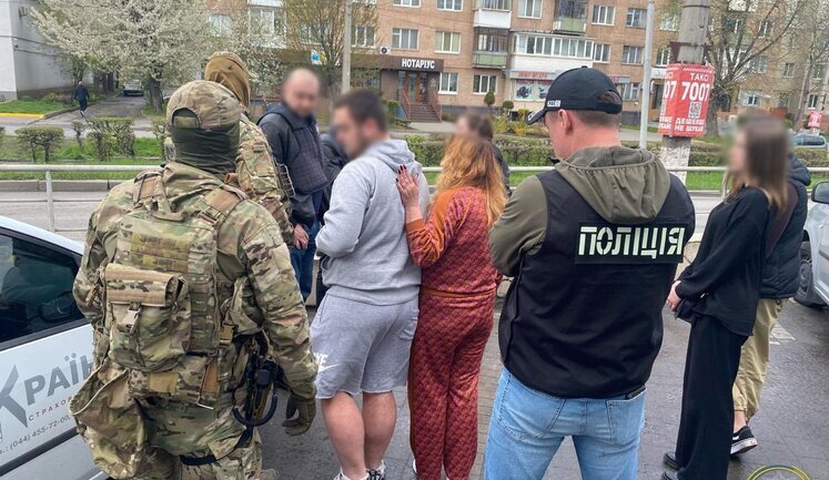 Продавали "БАДи" для покращення фігури з психотропами: затримано 10 осіб у 6 областях, - поліція. ФОТОрепортаж
