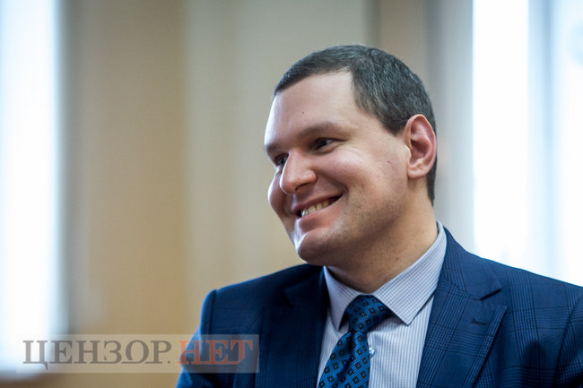 Заступник начальника управління ДБР у справах Майдану Артем Яблонський: Епізод по 20 лютого розкрито майже повністю, від найвищого керівництва до рядового виконавця, який тиснув на гачок 04