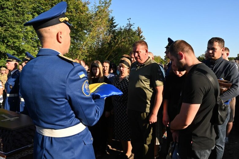21-річний командир розвідвзводу бригади НГУ Буревій Костянтин Ковтун загинув у боях з ворогом на Донеччині 02