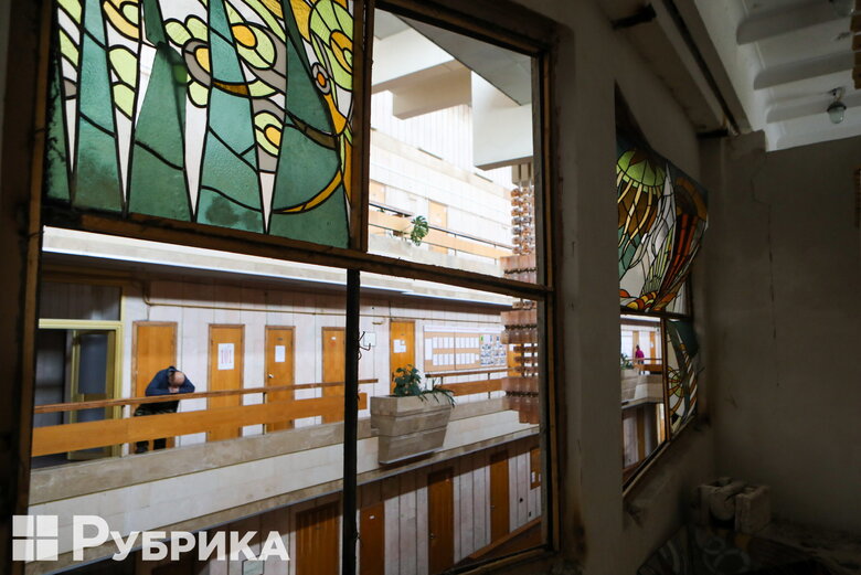 Внаслідок російського обстрілу Києва значно постраждали будівлі Київського нацуніверситету імені Тараса Шевченка 12