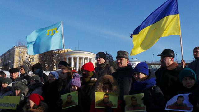 "Беззахисні захисники": в Києві пройшла акція солідарності із заарештованим в окупованому Криму адвокатом Курбедіновим 08 "Беззахисні захисники": в Києві пройшла акція солідарності із заарештованим в окупованому Криму адвокатом Курбедіновим 08
