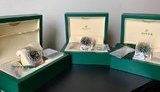 Київські митники вилучили три годинники Rolex на мільйон гривень, які задекларували як браслети по 30 доларів. ФОТОрепортаж
