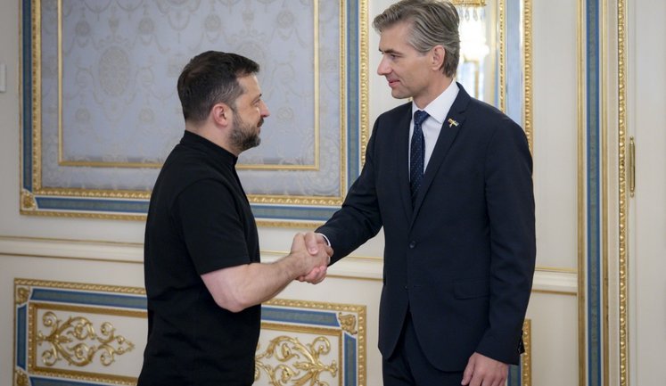 Зеленський обговорив із главою МЗС Литви Будрісом посилення санкцій проти РФ та спільне оборонне виробництво