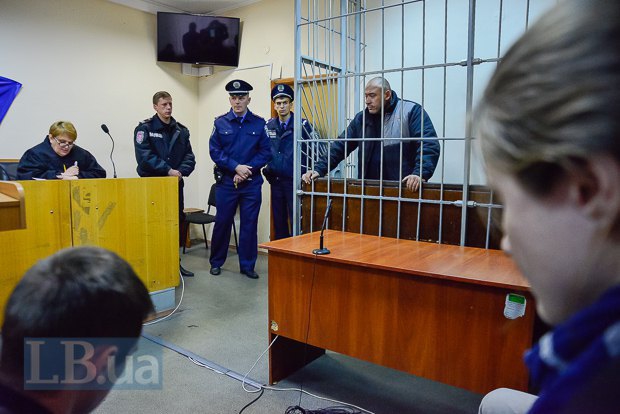 суд стрельба перестрелка