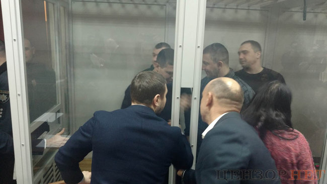 Суд продолжил рассмотрение дела пятерых экс-беркутовцев, обвиняемых в расстрелах активистов Евромайдана 03