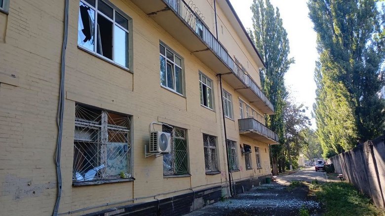 пошкоджено дитячу лікарню в Солом’янському районі