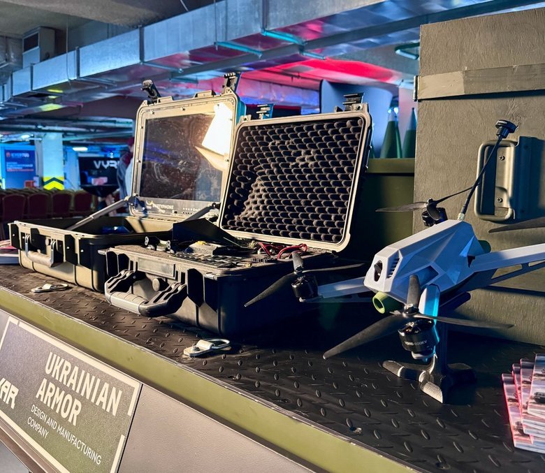 "Українська бронетехніка" представила свої розробки під час урочистого заходу до Дня зброяра