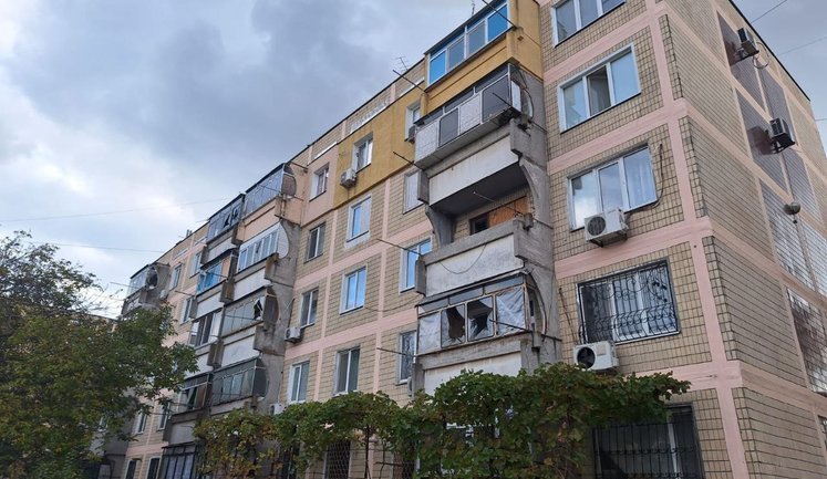 Shelling of Dnipropetrovsk region: woman was wounded, infrastructure, high-rise buildings and gas pipeline were damaged. PHOTOS