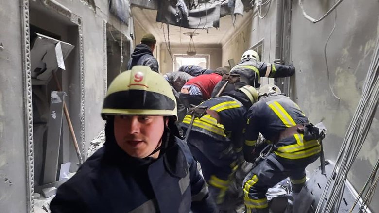 Центр Харкова після ранкового ракетного удару військ РФ 02