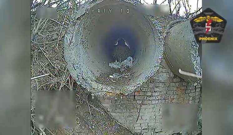 Українські дронарі 5-ї ОШБр ліквідували 7 загарбників: один з них спробував сховатися в трубі. ВIДЕО