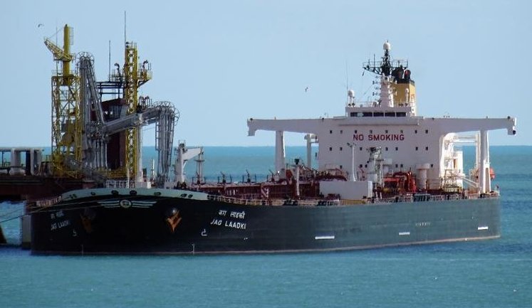 Тіньовий флот РФ: капітана танкера Deliver відпустили після затримання, однак судно залишається під арештом у Франції