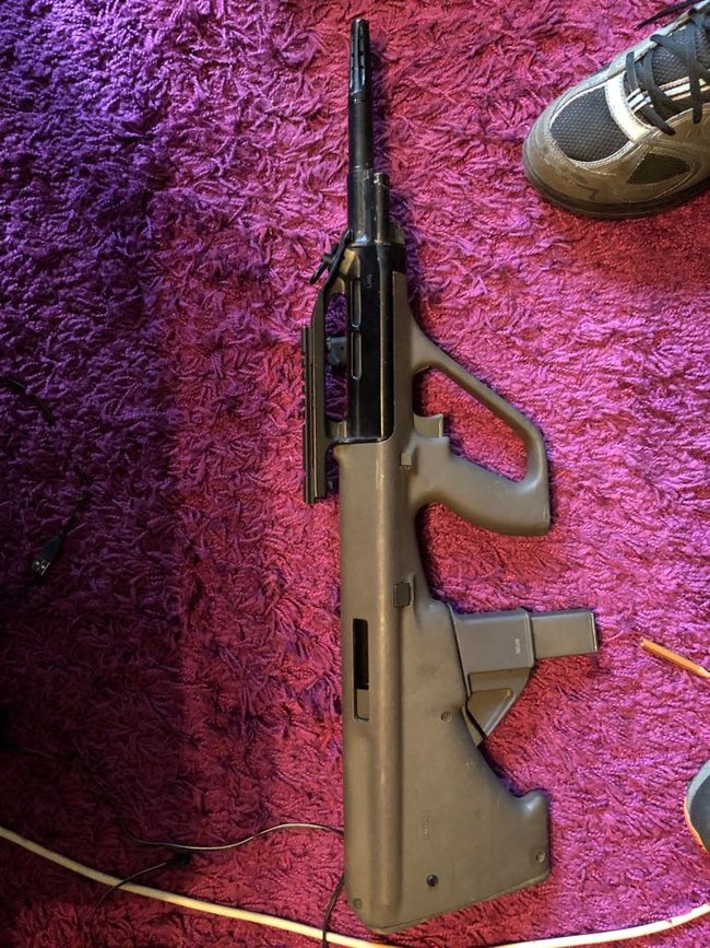 SBU apprehends ring of illicit arms traffickers in Kyiv 02