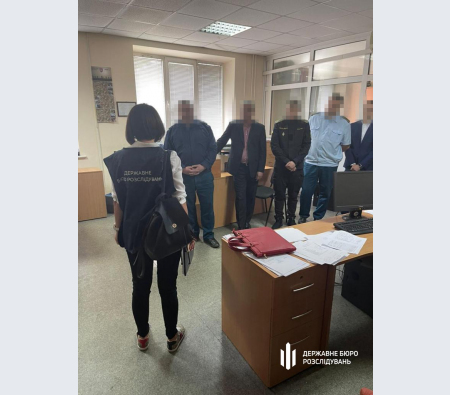 ГБР разоблачило масштабную схему с многомиллионным занижением таможенной стоимости автомобилей из Грузии 04