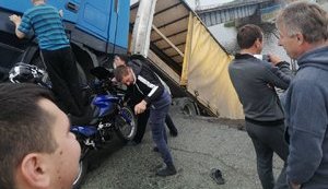 Міст на Дніпропетровщині був зруйнований через перевантажену в кілька разів фуру, - ОДА