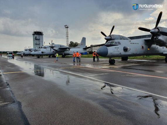 Укроборонпром отремонтирует три самолета для военно-воздушных сил Шри-Ланки 01