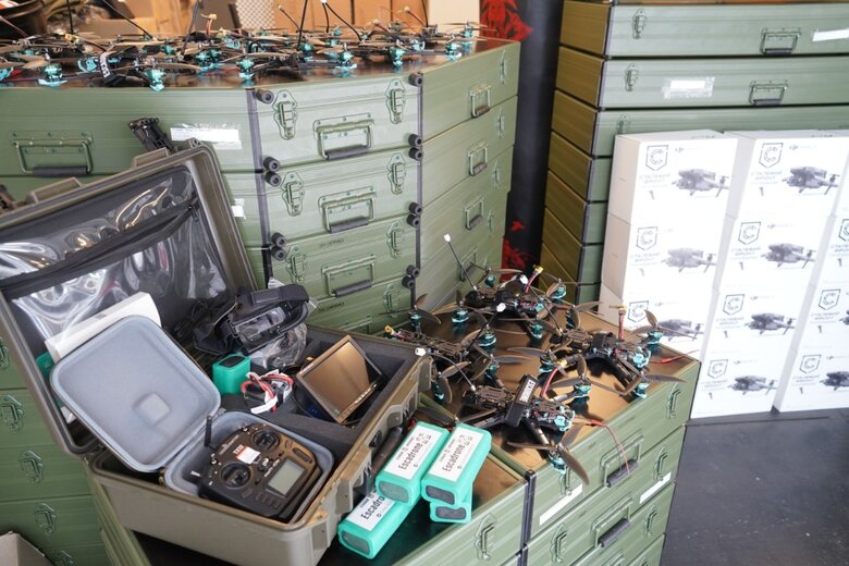 Метінвест передав прикордонникам партію БПЛА та броньованих авто на 16 млн грн 03