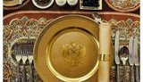 Путин пригласил в свое "Межигорье" журналистов: золотые тарелки, охрана и бильярд. ФОТОрепортаж
