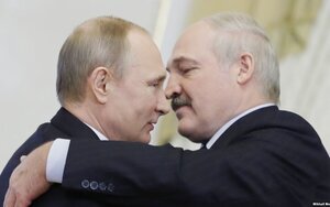 На содержании Кремля: почему Лукашенко открыто выступает против Украины
