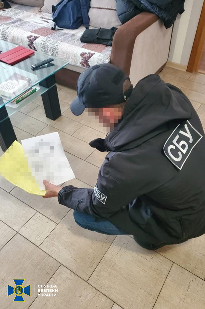 СБУ викрила три маштабні мережі COVID-аферистів у Києві, Львові та Рівному. Ділки обслужили понад 10 тис. осіб 04