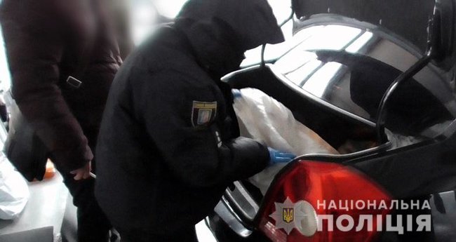Затримано палія автомобіля на Троєщині. Хлопець мстився колишньому чоловікові співмешканки, - Нацполіція 04