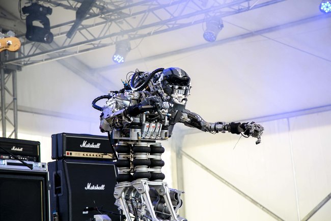 Роборок, беспилотники и космос. Что показывали на TechFest-2019 03