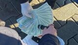 На Ивано-Франковщине чиновник Госэкоинспекции попался на взятке 3 тыс. долл., - Нацполиция. ФОТО