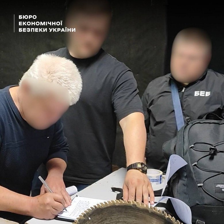 Замість 20 тонн морозива – сигарети та спирт: одесита покарали за контрабанду на 7 мільйонів гривень