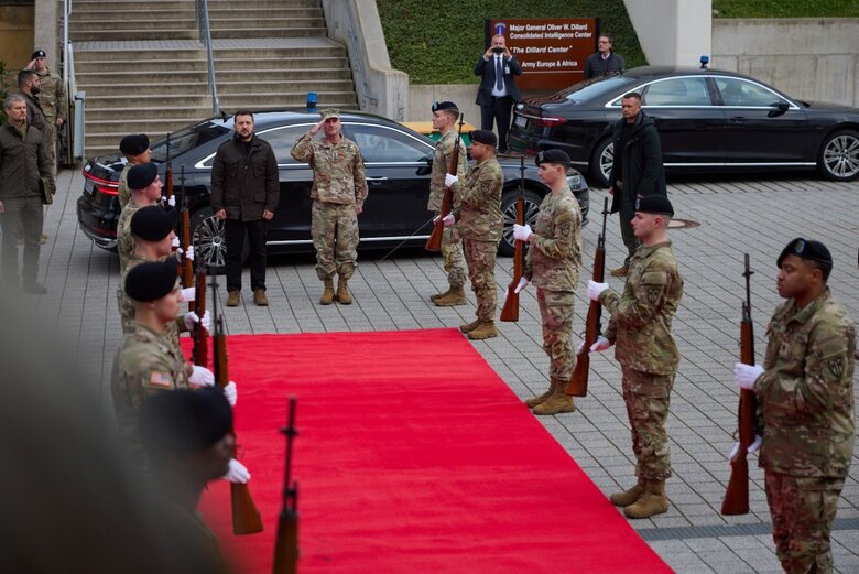 Zelenskyy visited U.S. Army Europe Command in Germany 03