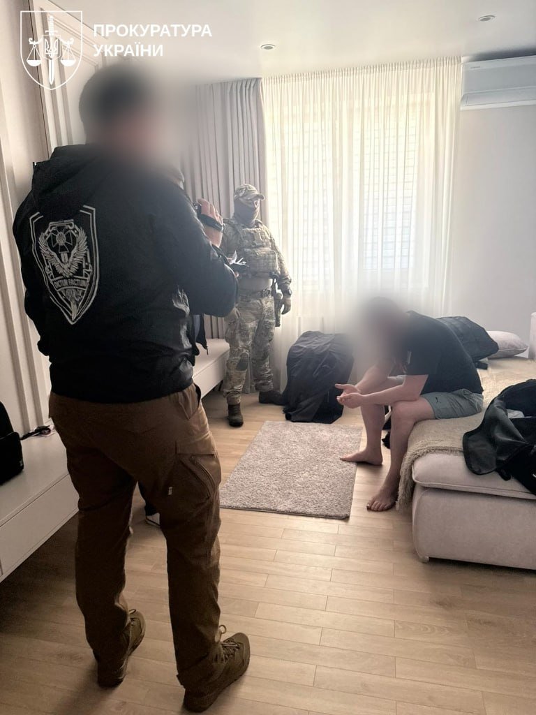 обшуки в нацполіції