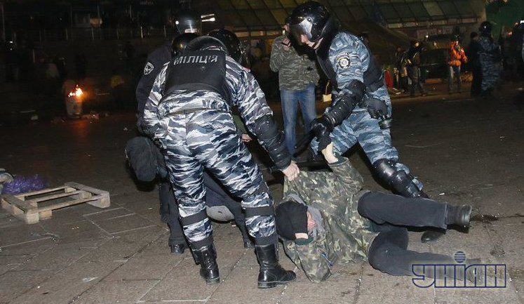 Как разоблачить преступников, которые били Евромайдан 30 ноября и били протестующих на Банковой 1 декабря? СПИСКИ