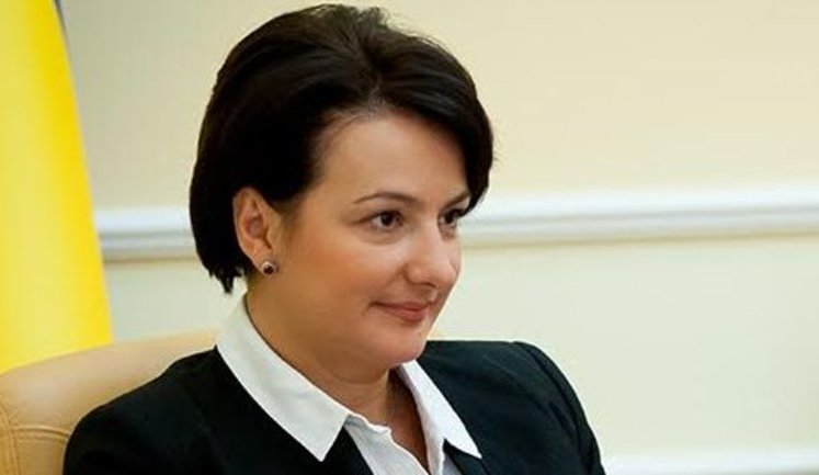 Перший заступник міністра юстиції Олена Сукманова: "У регіонах за потурання місцевої влади створюються реєстратори-"смертники"