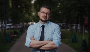 "Є стосунки двох народів, польського і українського, вони різні. Ми не зобов’язані одне одному нічим", - голова Інституту Нацпам’яті Олександр Алфьоров