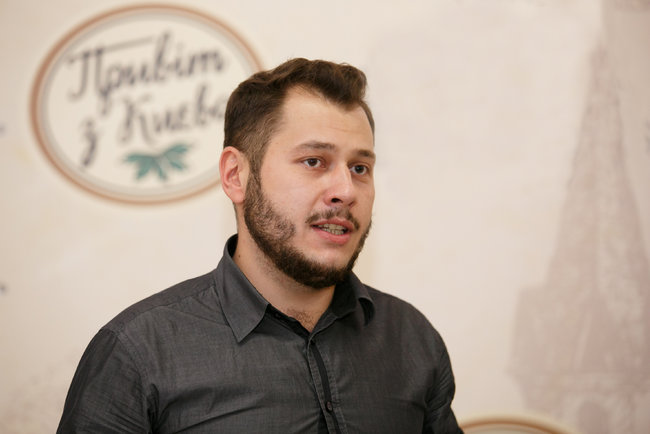 На початку війни був сформований образ воїна як опори нації, але зараз ветеранів бояться приймати на роботу. Як працює Центр допомоги захисникам України AxioS 01